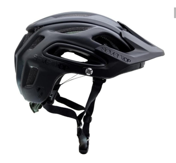 Casco Seven M2 - YoTrillo.com