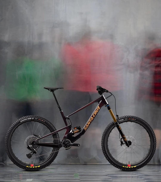Santa Cruz Nomad CarbonCC - YoTrillo.com